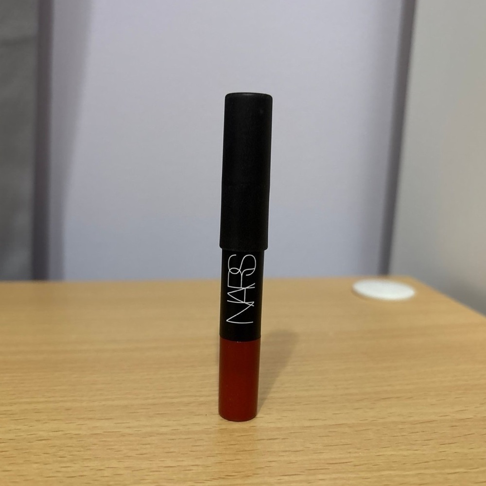 NARS Velvet Matte Lip Pencil - Shade Cruella
